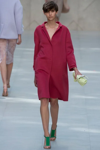 Look 13